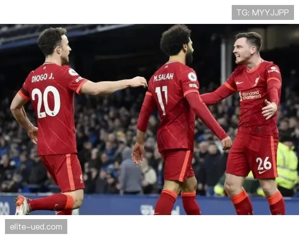 利物浦边路爆破手连续压制强敌防线，战术角色悄然转变