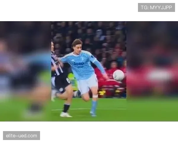 内马尔直塞穿透中卫防线：进攻角色转型与射门创造效率分析